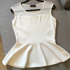 Annabelle Sleevless Top